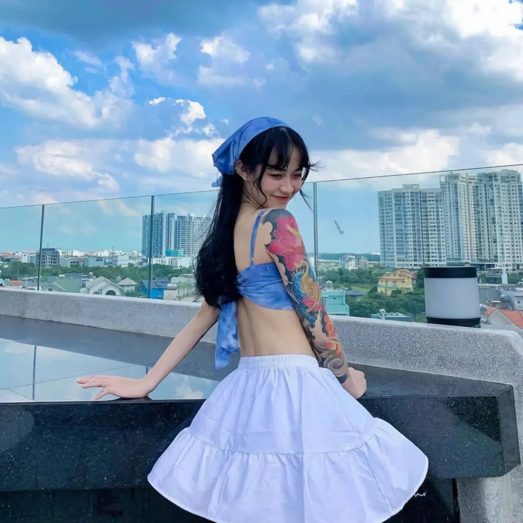窄路微尘